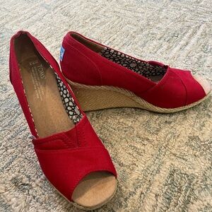 TOMS Red Wedges.